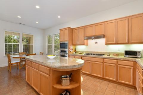 596 Decanter Cir, Windsor, CA 95492 photo 10