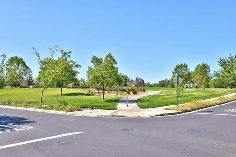 596 Decanter Cir, Windsor, CA 95492 photo 28