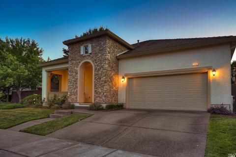 596 Decanter Cir, Windsor, CA 95492 photo 1