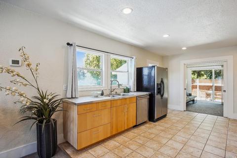 644 Everett Pl, Vallejo, CA 94590 photo 7
