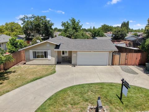 820 Camelia Dr, Dixon, CA 95620 photo 4