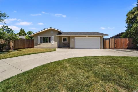 820 Camelia Dr, Dixon, CA 95620 photo 1