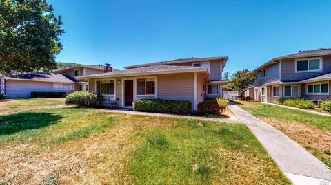 28 Trinity Dr, Novato, CA 94947 photo 5