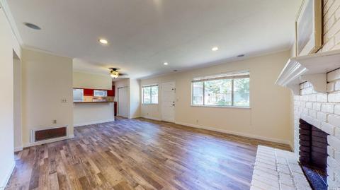 28 Trinity Dr, Novato, CA 94947 photo 2
