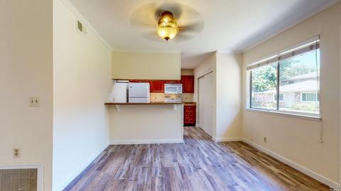 28 Trinity Dr, Novato, CA 94947 photo 10