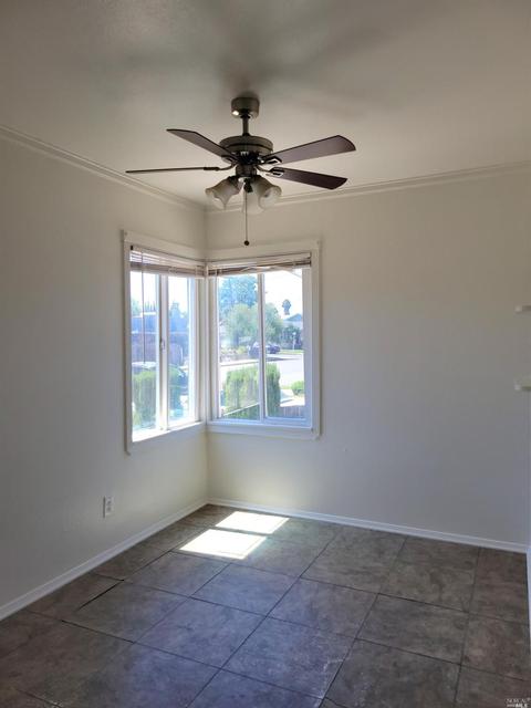 208 Wallace Ave, Vallejo, CA 94590 photo 10