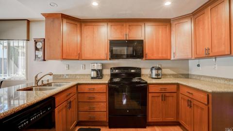 405 Mcgrue Cir, Vallejo, CA 94589 photo 10