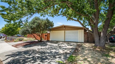 108 Melba Dr, Vallejo, CA 94589 photo 2