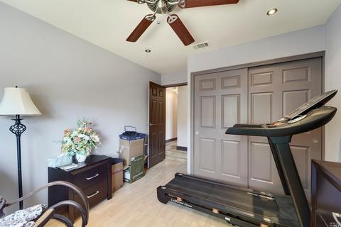 148 Tellerday Ct, Vallejo, CA 94589 photo 23