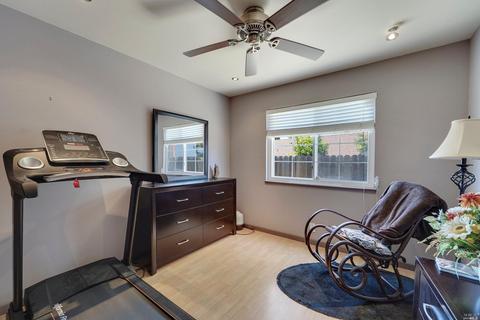 148 Tellerday Ct, Vallejo, CA 94589 photo 22