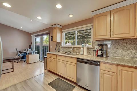 148 Tellerday Ct, Vallejo, CA 94589 photo 12