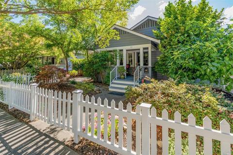 911 Wright St, Santa Rosa, CA 95404 photo 2