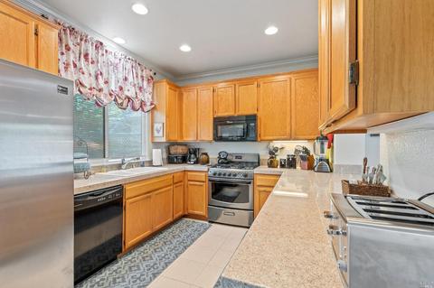 8878 Windsor Rd, Windsor, CA 95492 photo 17