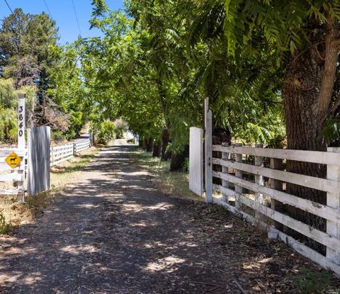 3640 Roblar Rd, Petaluma, CA 94952 photo 3