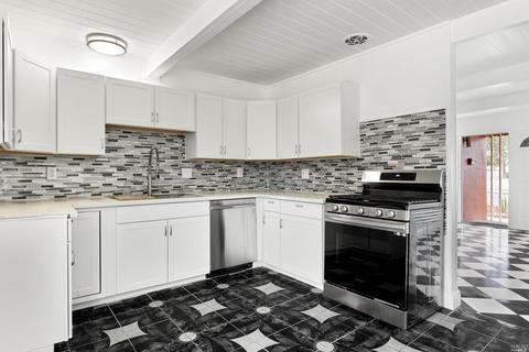 708 Fulton Ave, Vallejo, CA 94591 photo 8