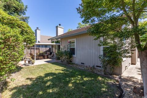 8473 Shadetree Dr, Windsor, CA 95492 photo 17