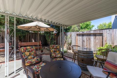 8473 Shadetree Dr, Windsor, CA 95492 photo 14