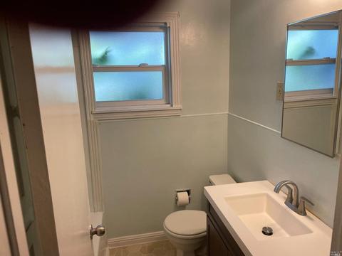 341 S 1st St, Dixon, CA 95620 photo 4