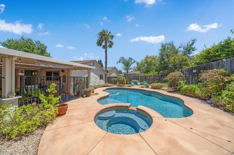 316 Bishop Dr, Vacaville, CA 95687 photo 1