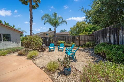 316 Bishop Dr, Vacaville, CA 95687 photo 4