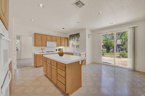 760 Ruby Dr, Vacaville, CA 95687 photo 21