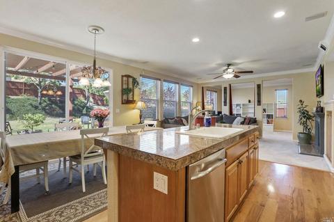 2832 Olivewood Ln, Vallejo, CA 94591 photo 18