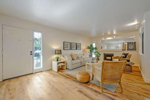 7 W Harbor Dr, Sausalito, CA 94965 photo 3