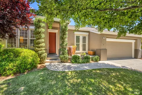1186 Meadowcreek Cir, Saint Helena, CA 94574