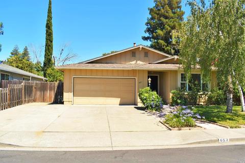 657 Hamilton Dr, Vacaville, CA 95687 photo 2