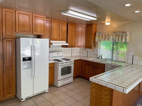 437 Larkin Dr, Benicia, CA 94510 photo 9