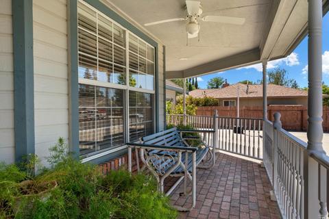 825 Royal Elf Ct, Dixon, CA 95620 photo 5