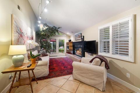 385 Walnut Ave, Sonoma, CA 95476 photo 3