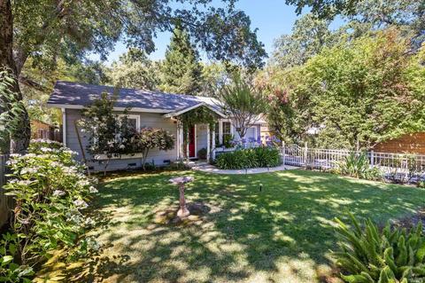 385 Walnut Ave, Sonoma, CA 95476 photo 9
