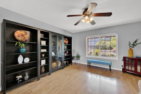 110 Segovia Ct, Vallejo, CA 94591 photo 12
