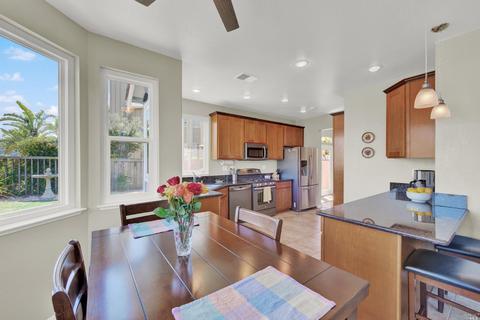 87 Castle Hill Ct, Vallejo, CA 94591 photo 18
