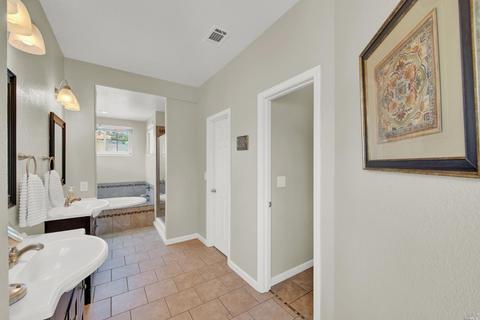 87 Castle Hill Ct, Vallejo, CA 94591 photo 36