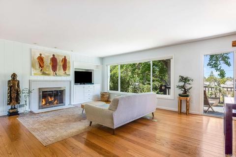 121 El Verano St, Vallejo, CA 94590 photo 3