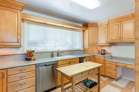 121 El Verano St, Vallejo, CA 94590 photo 6