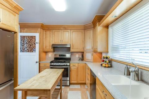 121 El Verano St, Vallejo, CA 94590 photo 5