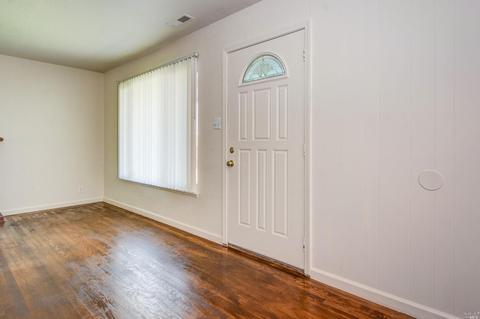 3727 Georgia St, Vallejo, CA 94591 photo 2