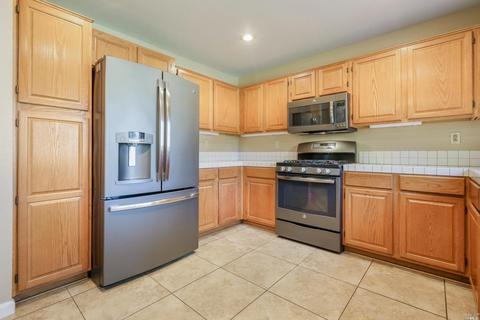 575 Bald Eagle Dr, Vacaville, CA 95688 photo 18
