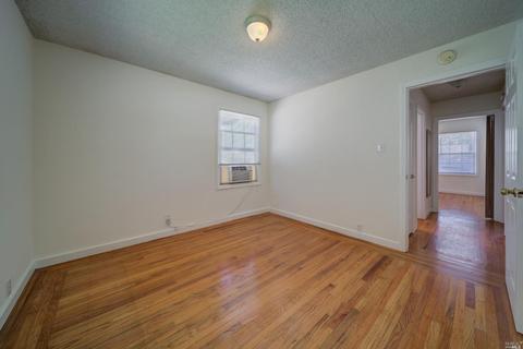554 Russell St, Vallejo, CA 94591 photo 19