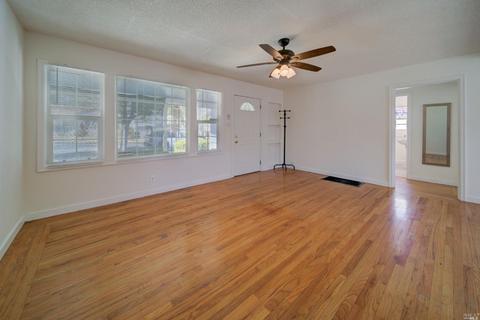 554 Russell St, Vallejo, CA 94591 photo 10