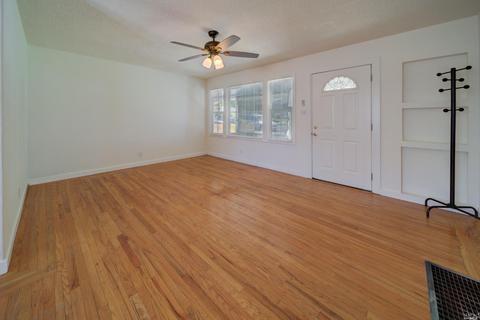 554 Russell St, Vallejo, CA 94591 photo 11