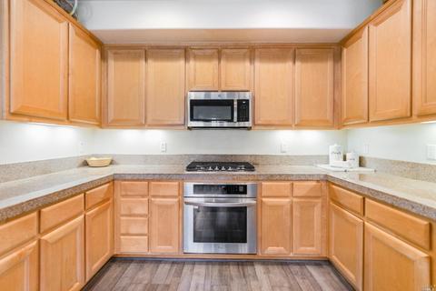 402 Matteri Cir, Cotati, CA 94931 photo 7