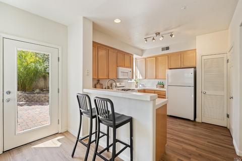 94 Arnold Dr, Novato, CA 94949 photo 17