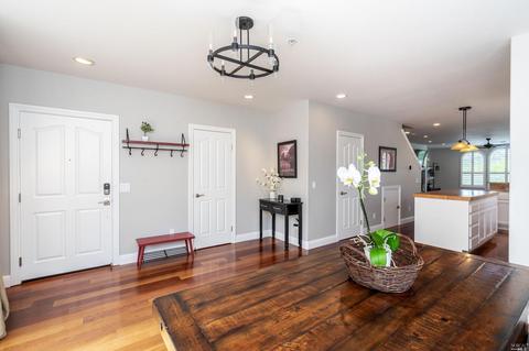 460 Emily Rose Cir, Windsor, CA 95492 photo 4