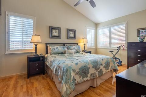 832 Derry Cir, Vacaville, CA 95688 photo 37