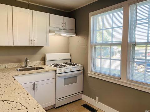 52 Baldwin St, Vallejo, CA 94590 photo 9