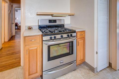 1405 Farrell St, Vallejo, CA 94590 photo 16